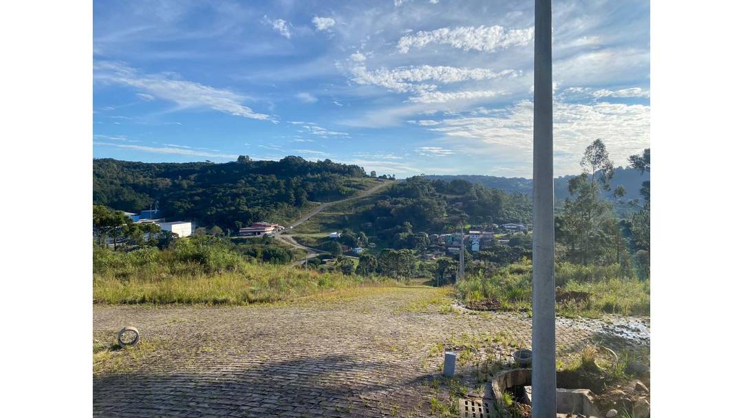 Terreno 01 - Vale dos Pinheiros